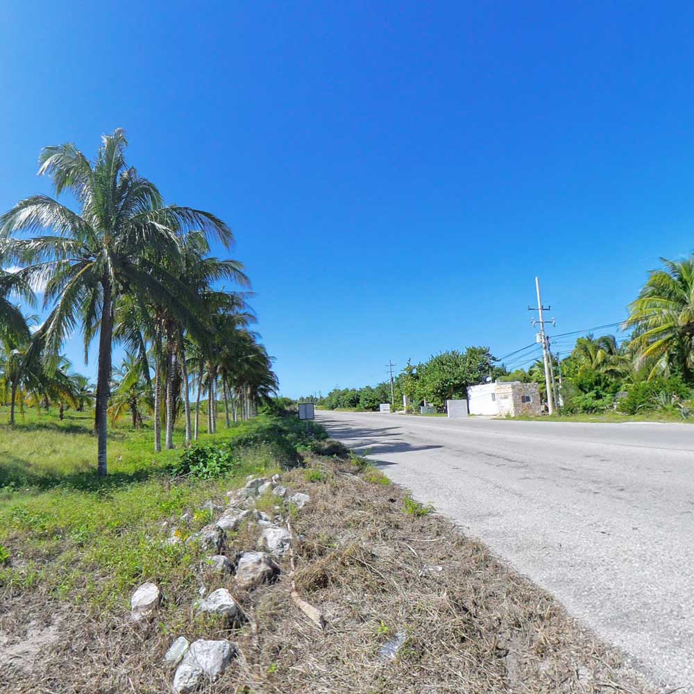 Cayo Coco Tropical Living Terrenos Comerciales Vista Aérea a pie de Carretera vista hacia Chicxulub