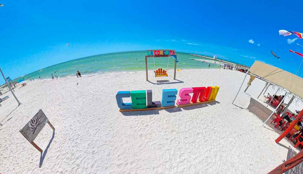 Celestún Yucatán, Letritas con Columpio, Mar y Playa