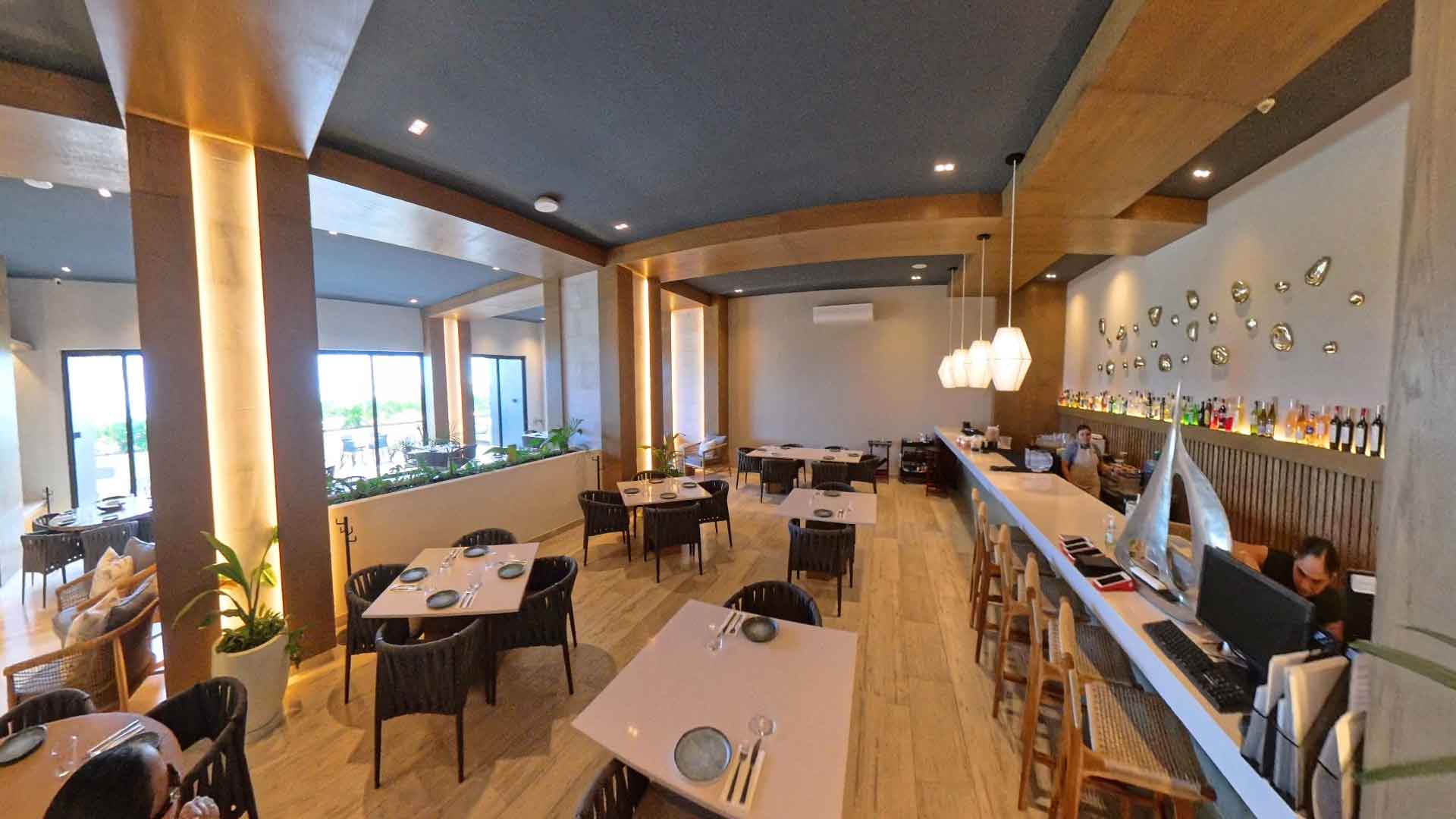 Restaurante de Yucalpetén Resort Marina