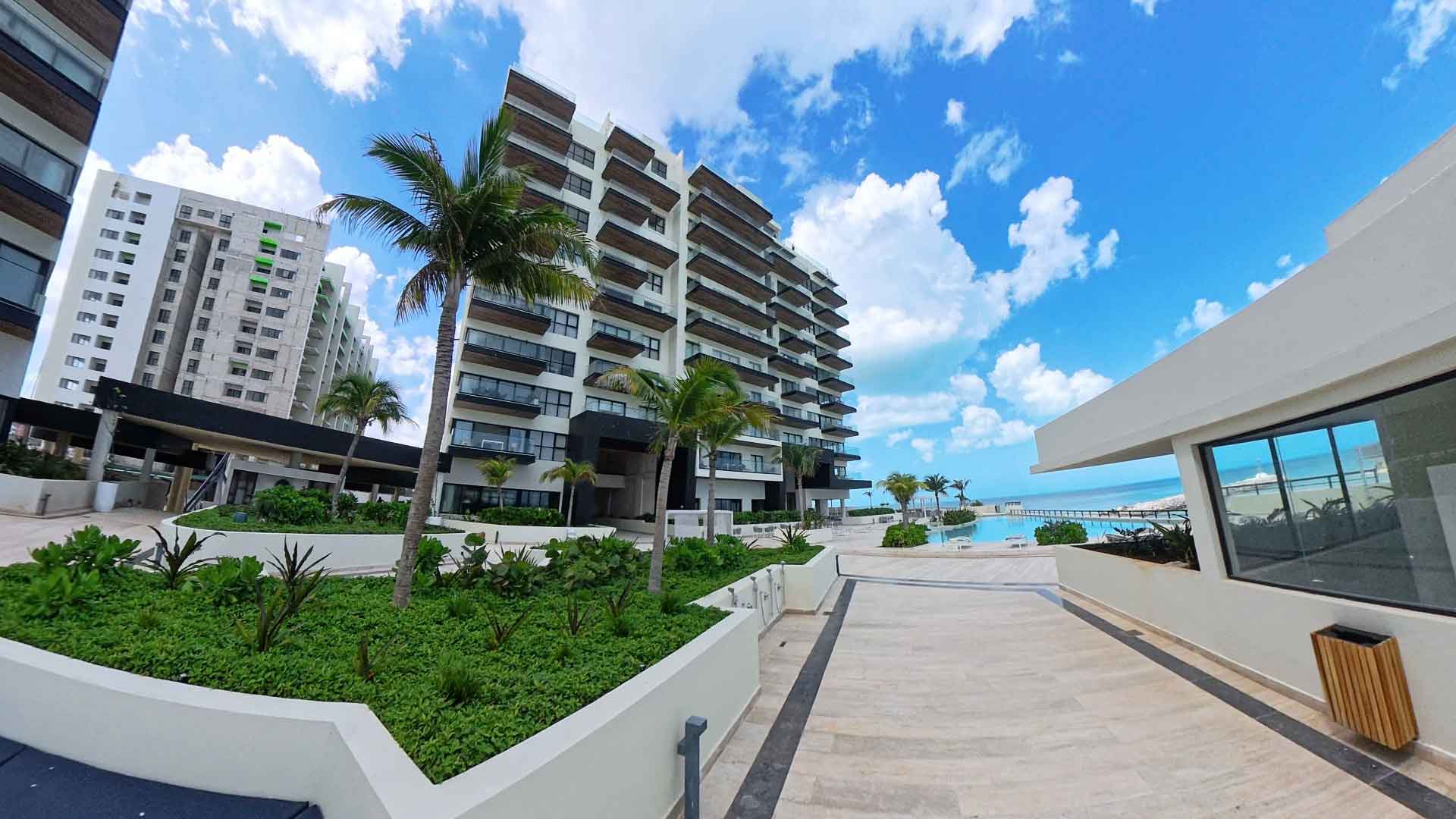 Torres de Yucalpetén Resort Marina