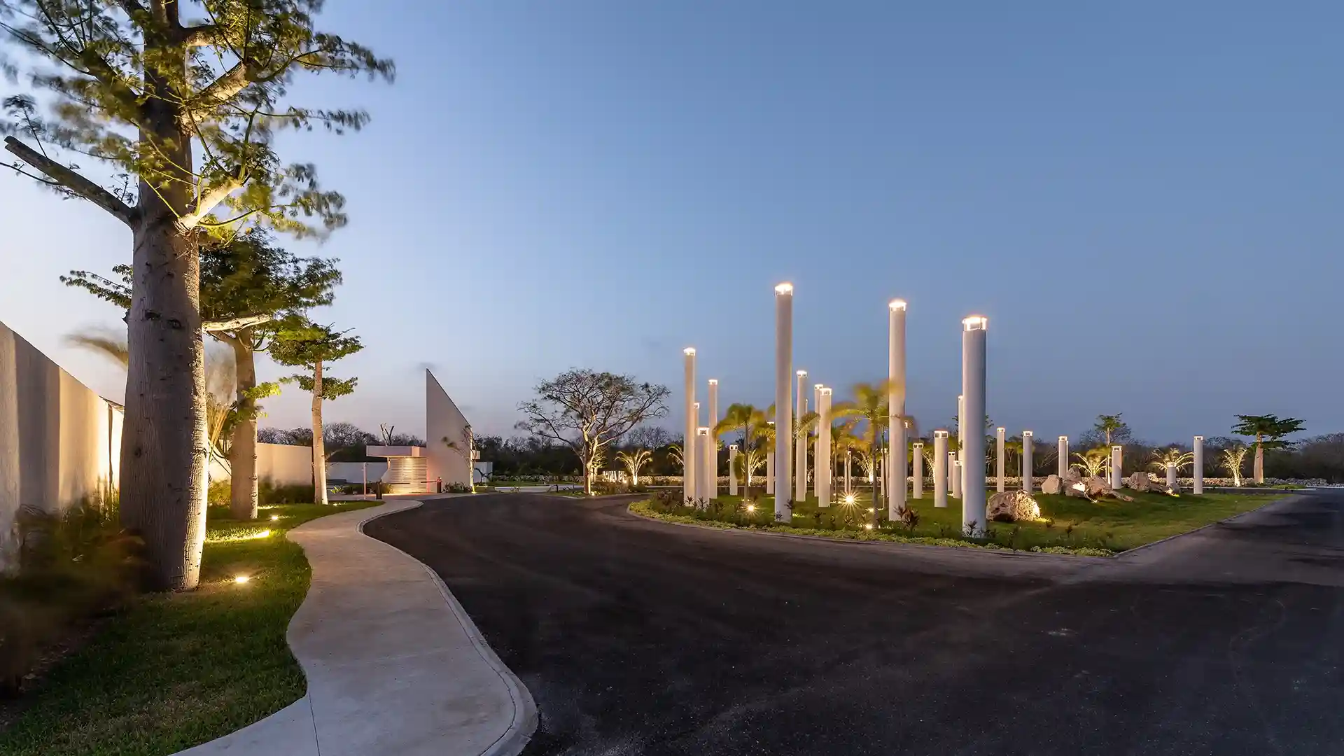 Blanca Residencial Acceso Desarrollo