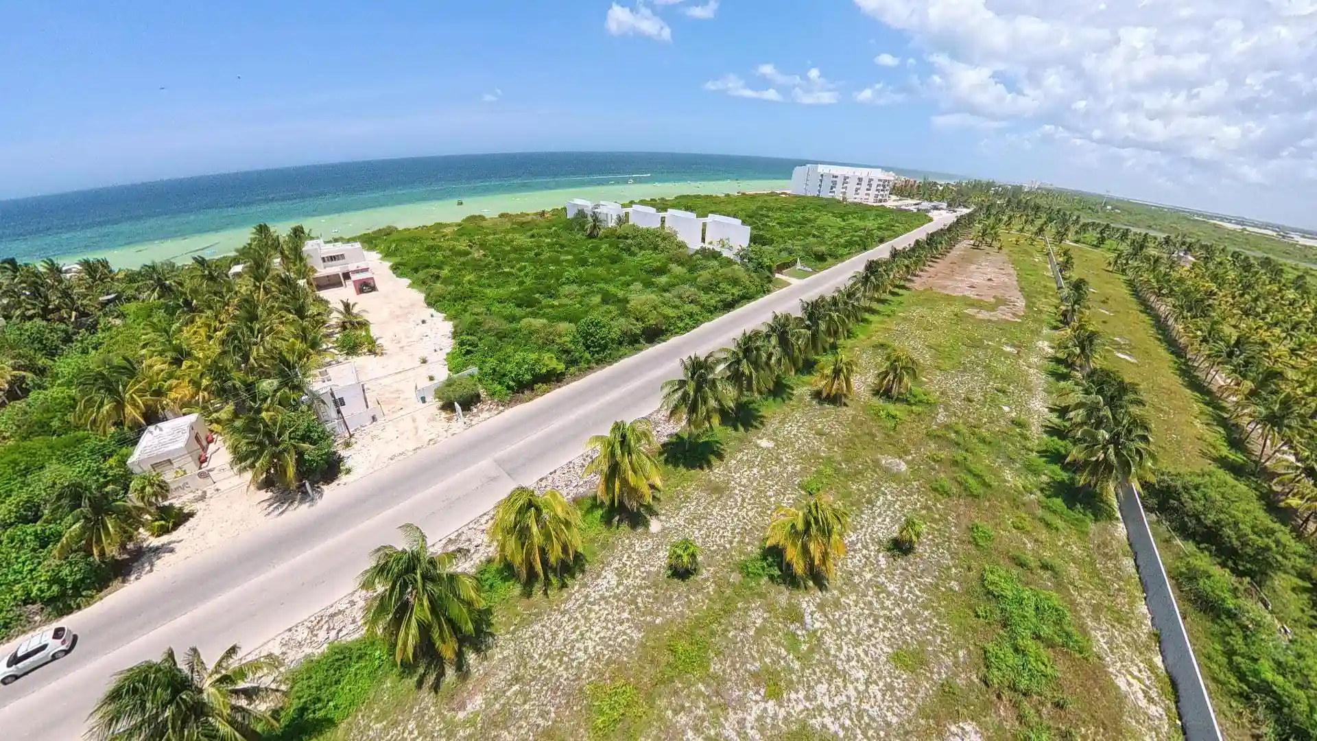 Vista Aérea de Terrenos Comerciales en San Bruno Yucatán