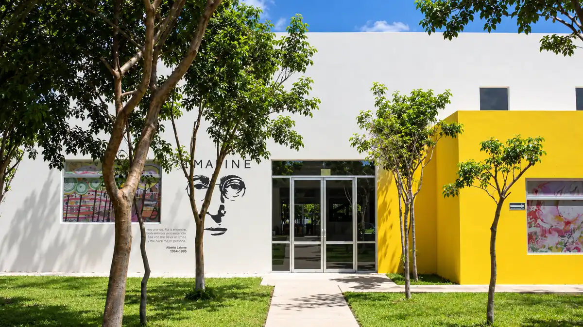 Colegio The Workshop Komchén, escuela privada de secundaria y preparatoria cercana a Blanca Residencial.